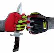 دستکش ضد برش و ارتعاش ضد ضربه دستکش ضد برش (Cut Resistant Gloves) با سطح حفاظتی مناسب می تواند خطراتی نظیر بریدگی، پارگی، سوراخ شدگی، سایش و … را به حداقل برساند.  