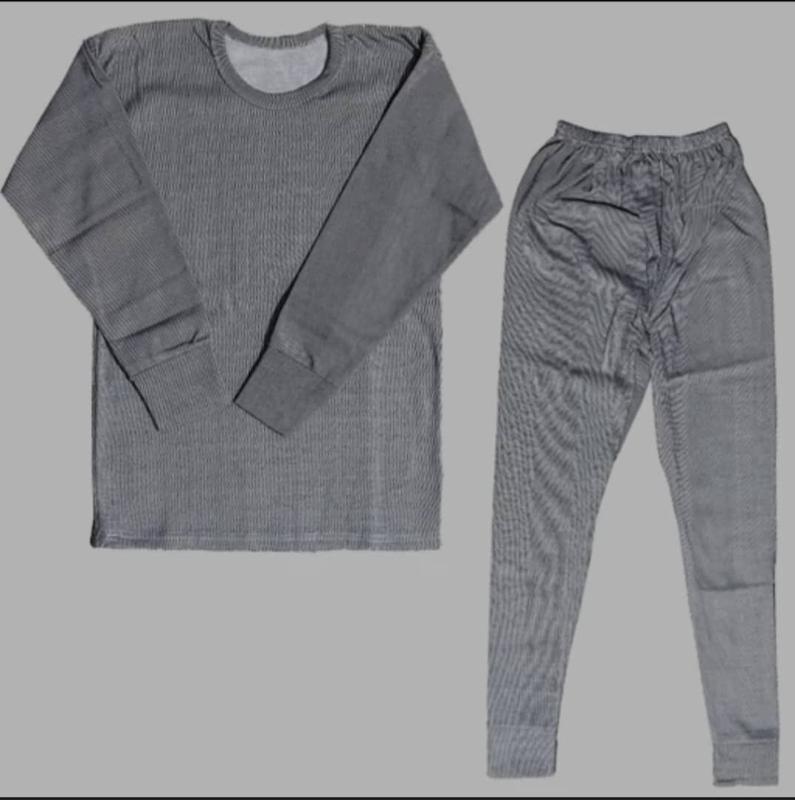 لباس و شلوار کار داخل کلک‌دار گرمکن | لباس کار زمستانی