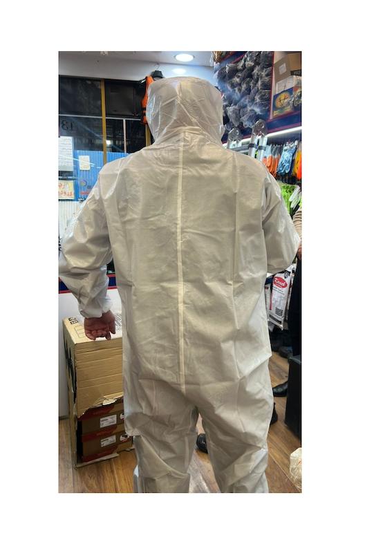 لباس ضدویروس مناسب ضدباکتری مناسب پاکسازی صنعتی مناسب کار در محیط‌های رطوبتی و مرطوب مناسب اسپری مواد شیمیایی مناسب اسپری سموم مناسب ضداسید مناسب ضدباز مناسب مقاومت شیمیایی