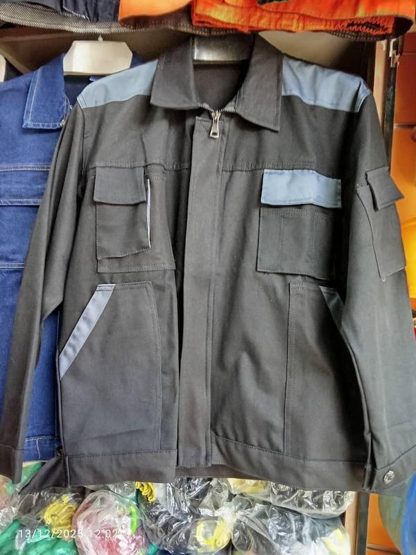 کاربردهای کاپشن کارگری لباس کار صنعت کاپشن کارگاهی پوشاک ایمنی پروژه‌های عمرانی لباس کار تبلیغاتی لباس فرم سازمانی پوشاک کارکنان خدمات شهری