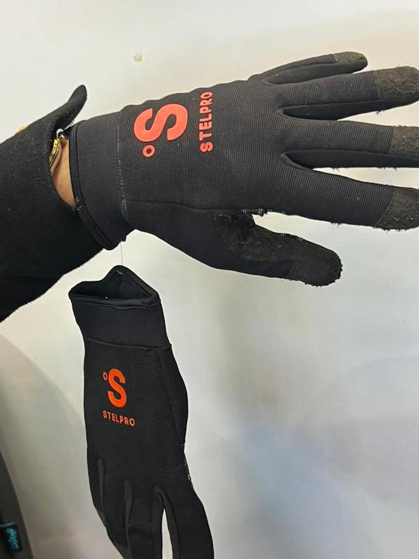 «بهترین دستکش ایمنی حرفه‌ای؛ راهنمای خرید و قیمت دستکش‌های کار Stelpro»