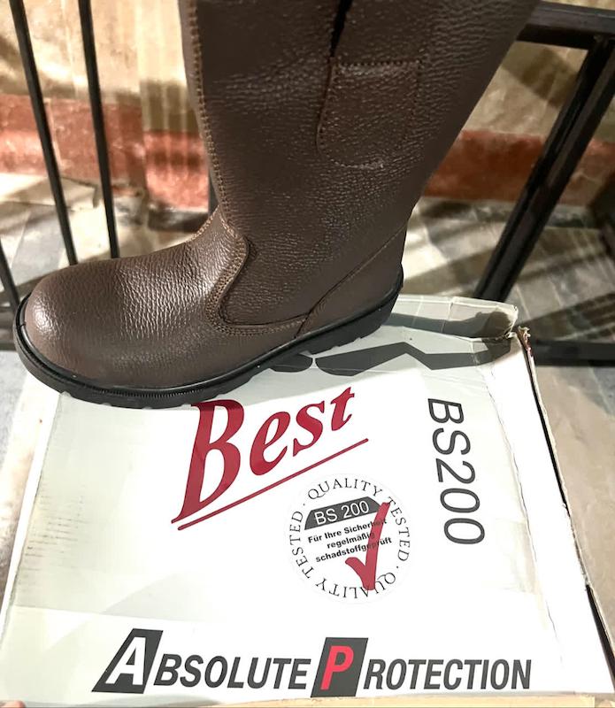 نیم بوت ایمنی پوتین ایمنی ضد برق Best shos BS200: انتخاب حرفه‌ای برای حفاری