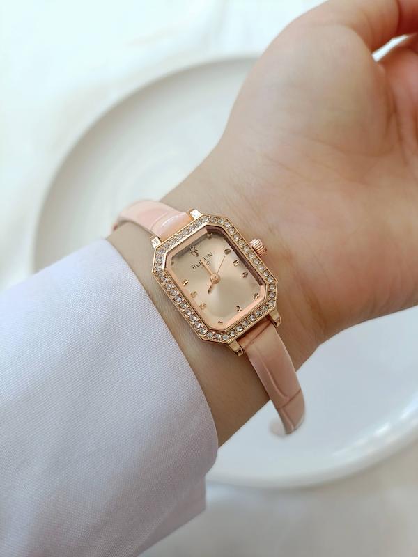 ساعت های چرمی دخترانه 