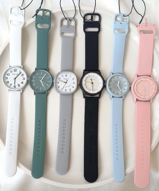 ساعت های بولون رنگ های پاستیلی
