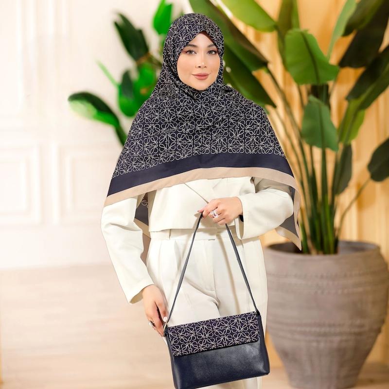 ست کیف و روسری مدل آیدا طرح Loewe  