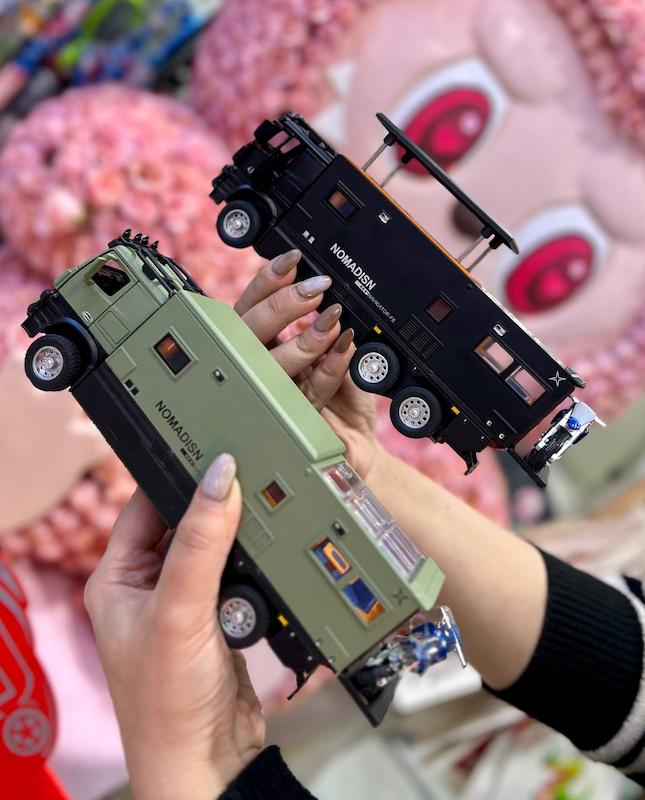 ماشین فلزی کمپر با موتور ۱/۲۴ کد0312