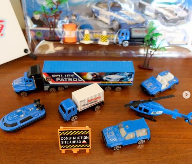 اسباب بازی 🛑ست ماشین‌های فلزی و ایستگاه پلیس🛑