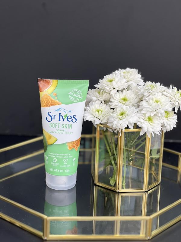 سنتیوز اسکراپ آووکادو و عسل St Ives