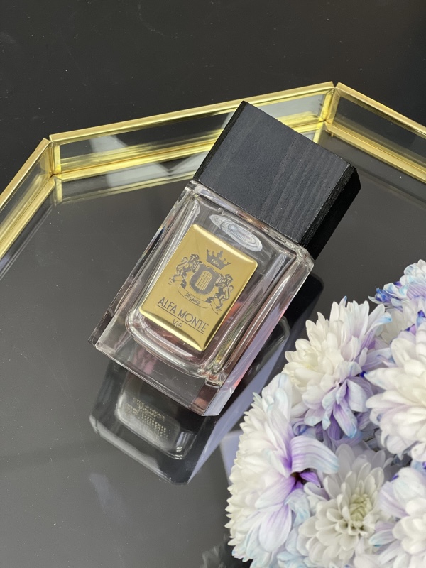 آلفا مونته ادوپرفیوم وی ای پی(100 میل)(باکارات رژ)