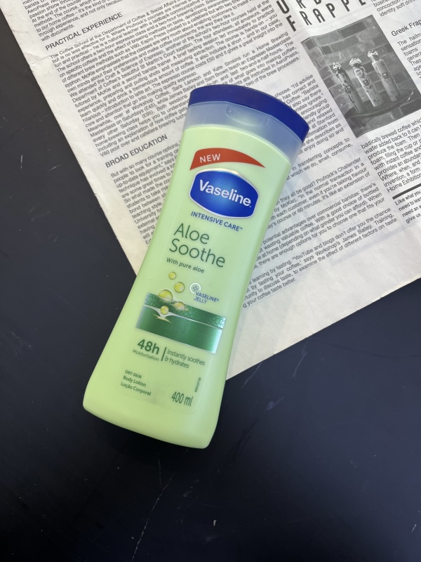 وازلین لوسیون Aloe vera (400 میل) 