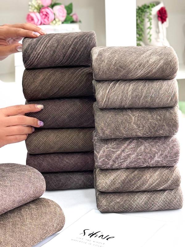 شال کنفی قهوه ای وارداتی🤎 کد ۳۲۵