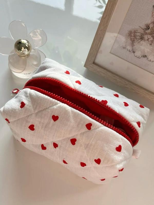 جامدادی قلبی