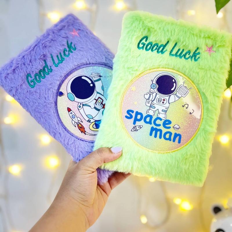 دفترخط دار جلد پولیشی طرح فضانورد