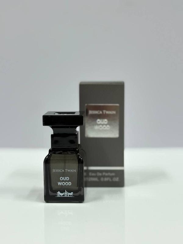 برند جسیکاتوین تامفورد عود وود