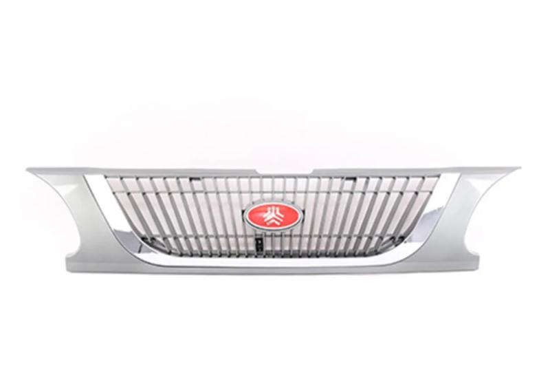 جلو پنجره ۱۴۱ سفید