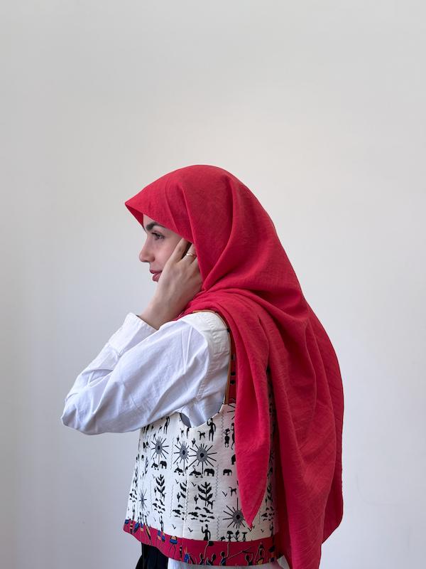 روسری وال نخ قرمز