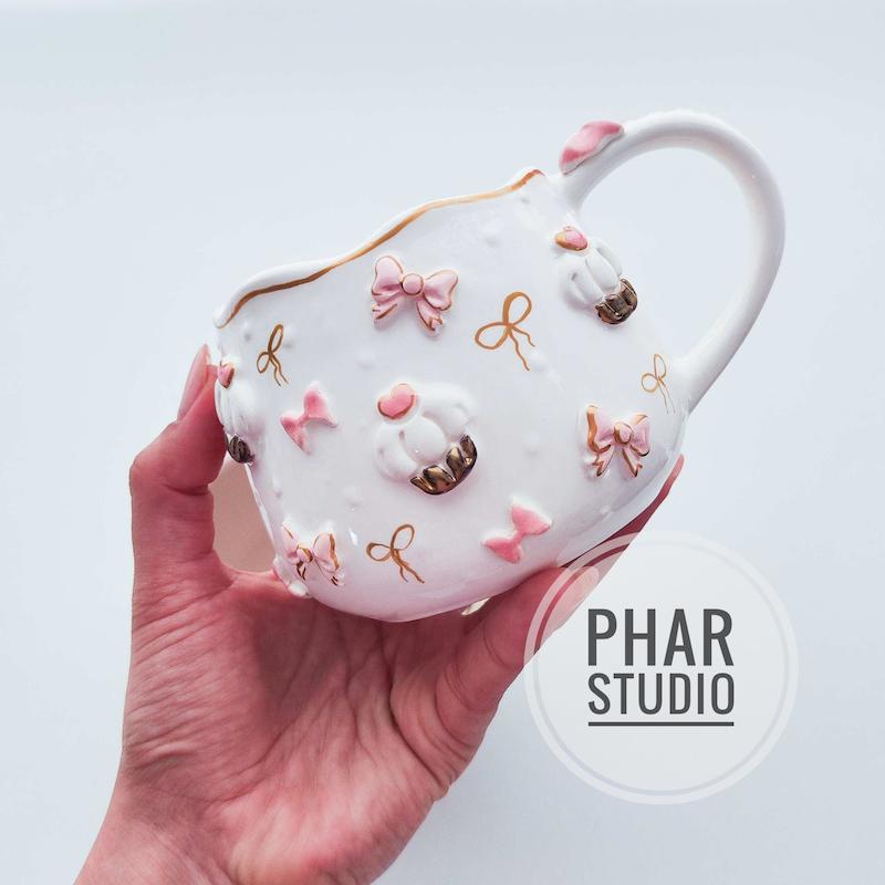 ماگ سرامیکی کاپ کیک و پاپیون طلا