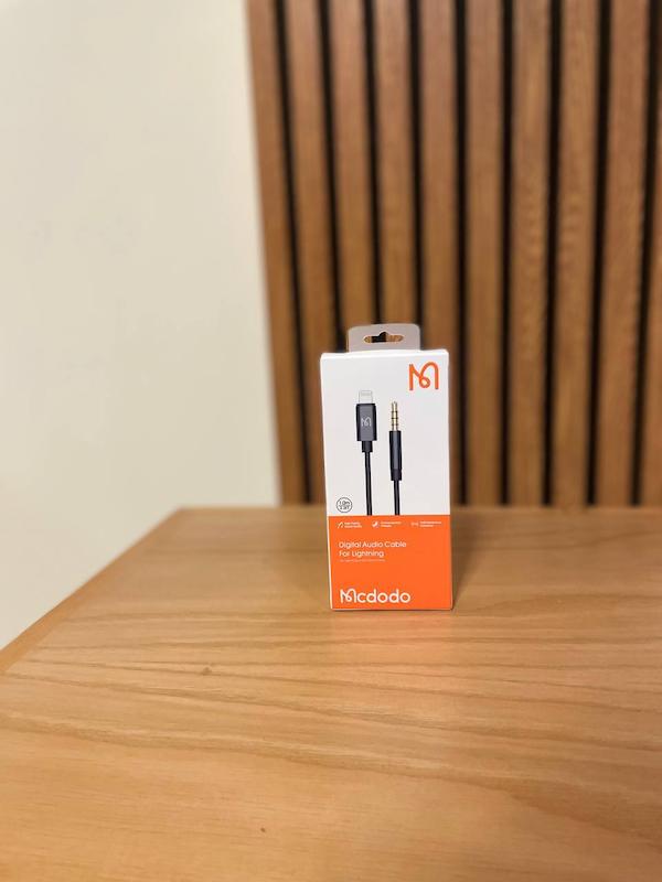 کابل AUX آیفون برند مک دودو 
