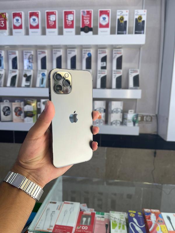 iPhone 12 Pro