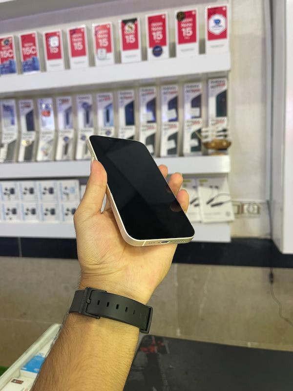گوشی اپل (استوک) iPhone 13 | حافظه 128 گیگابایت