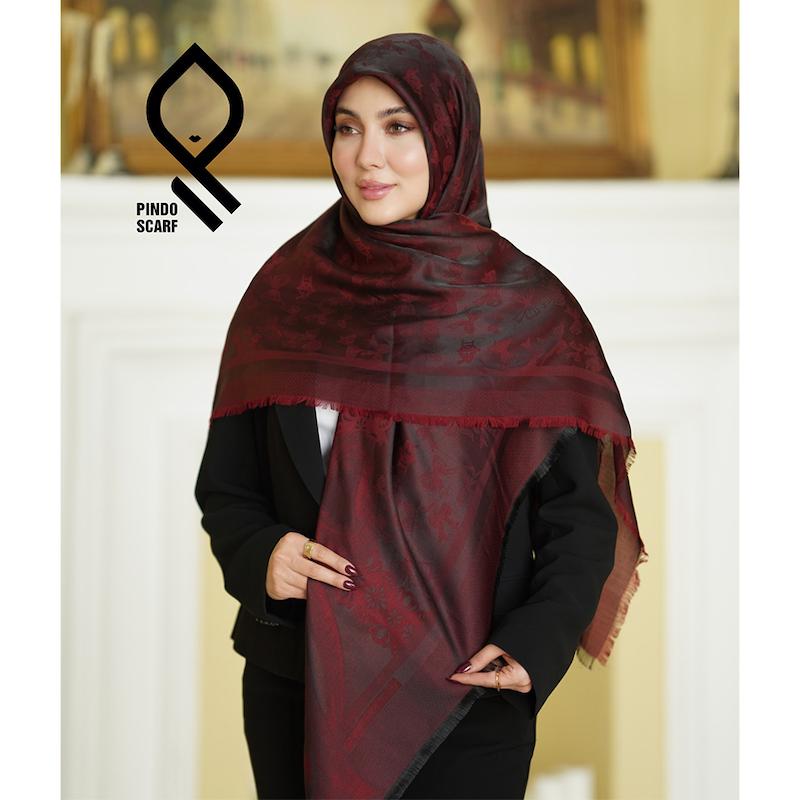 روسری نخ ابریشم ژاکارد طرح پاپیون RZHPA04