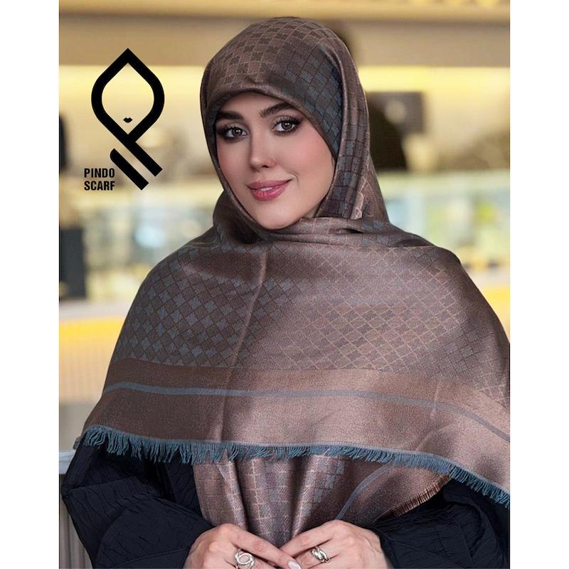 روسری نخ ابریشم ژاکارد لمه دار طرح پانیسا RZHPA11