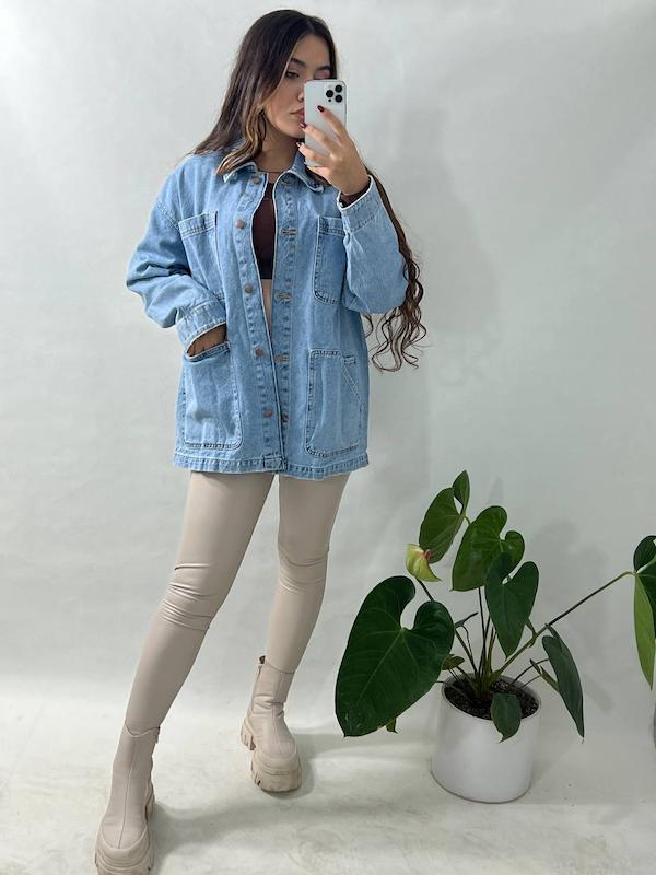 کت جین بلند ابی‌روشن