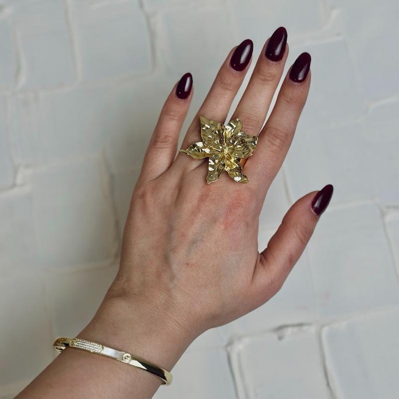 انگشتر گل دفرمه ورشو طلایی