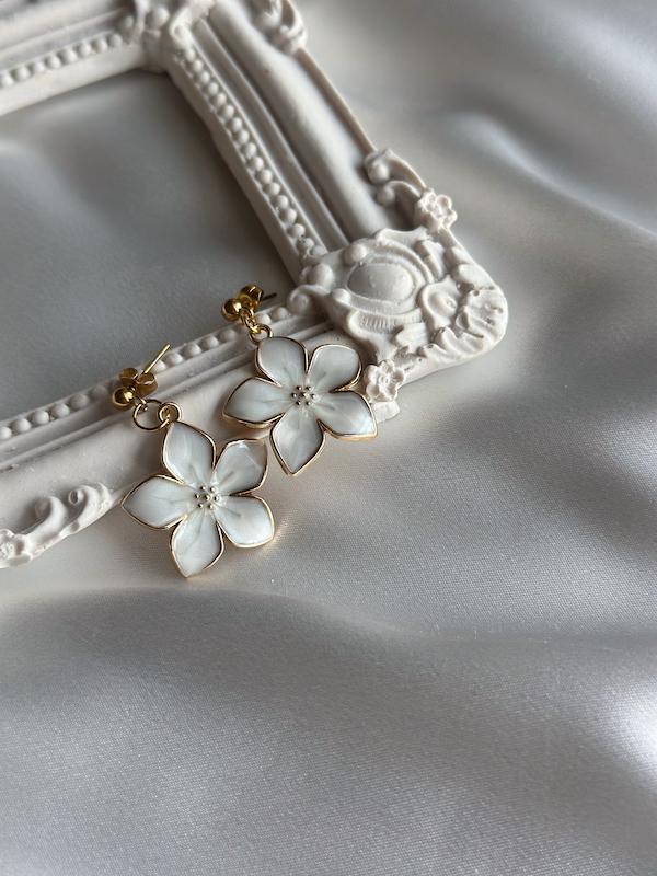 گوشواره گل رنگی