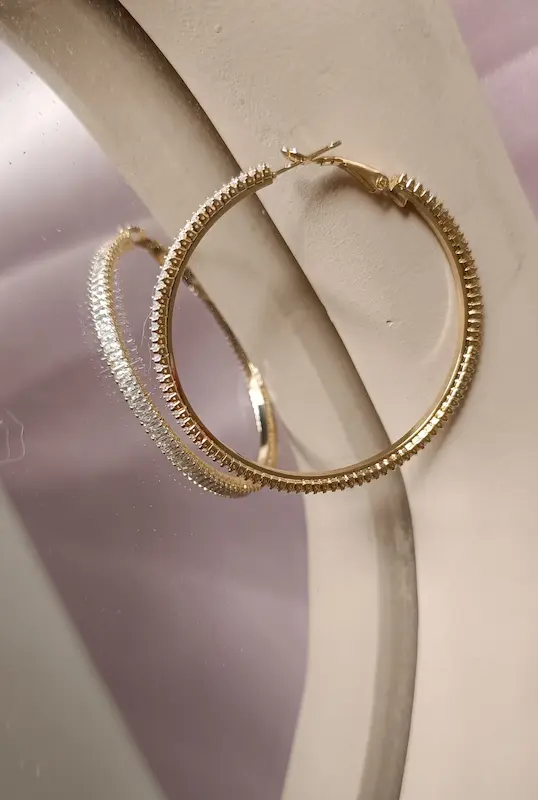 گوشواره حلقه‌ای باگت طلایی