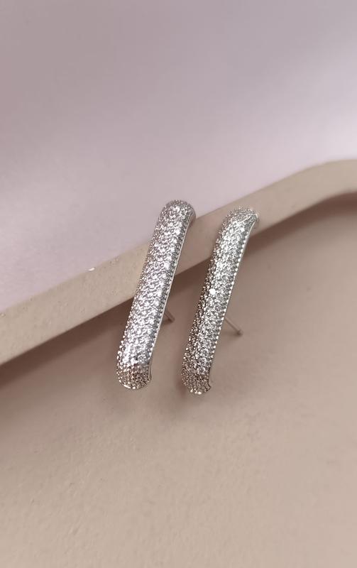 گوشواره میخی منحنی