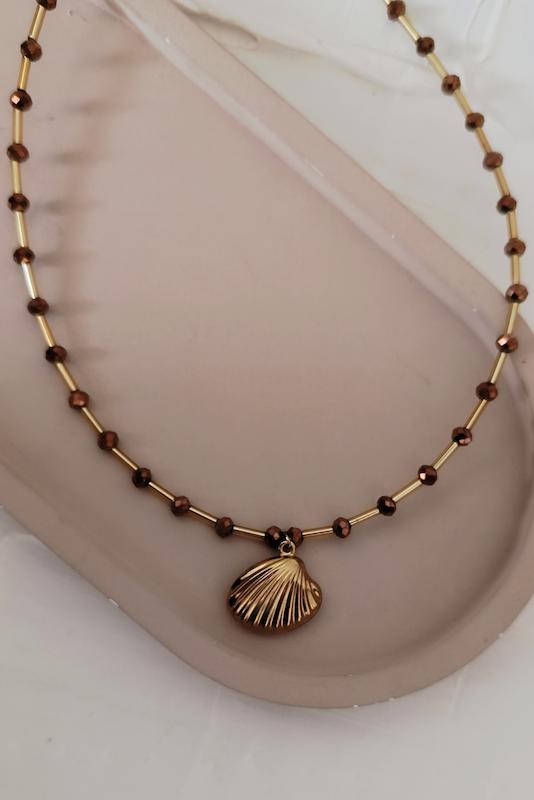 گردنبند صدف و سنگ