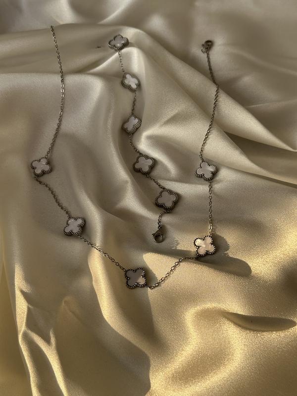 ست دستبند و گردنبند ونکلیف سفید