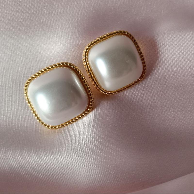 گوشواره طلایی مرواریدی