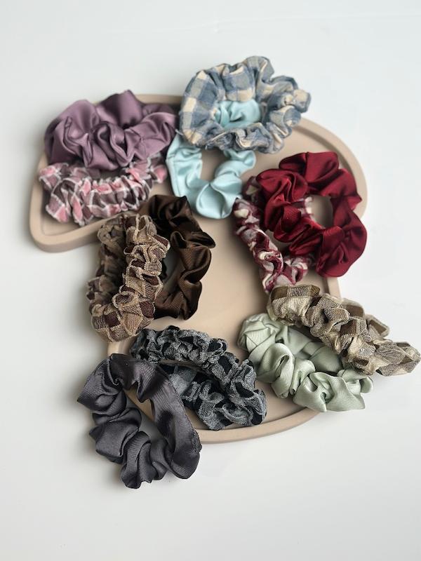 کش‌سر دوتایی ساتن ساده و چهارخونه