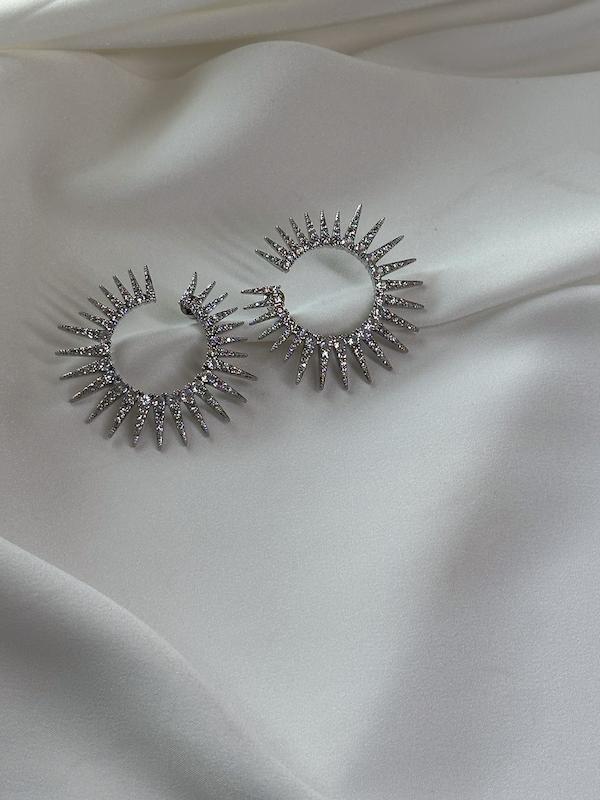 گوشواره نیم‌دایره طرح خورشید جواهری