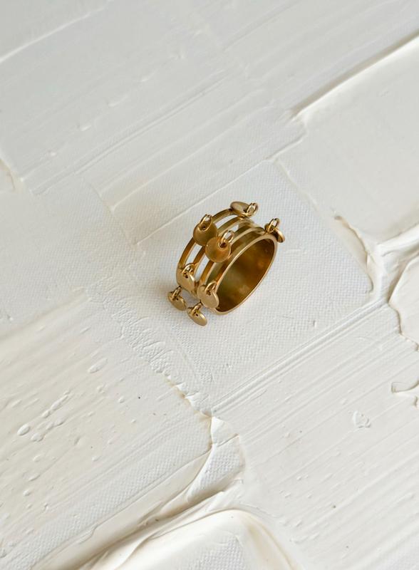 انگشتر آویز سکه‌ای