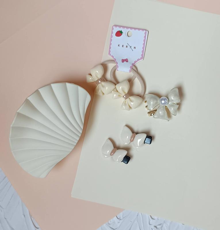 ست کلیپس و گل‌سر  صدف کرم ۶ تیکه