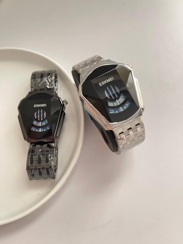 ساعت مچی مردانه اسکیمی طرح کنتوری