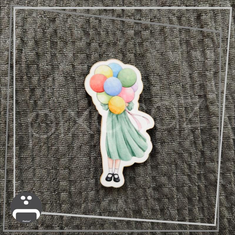 دختر بادکنکی