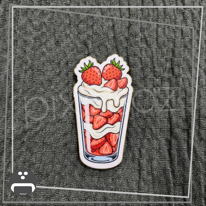 شیک توت فرنگی