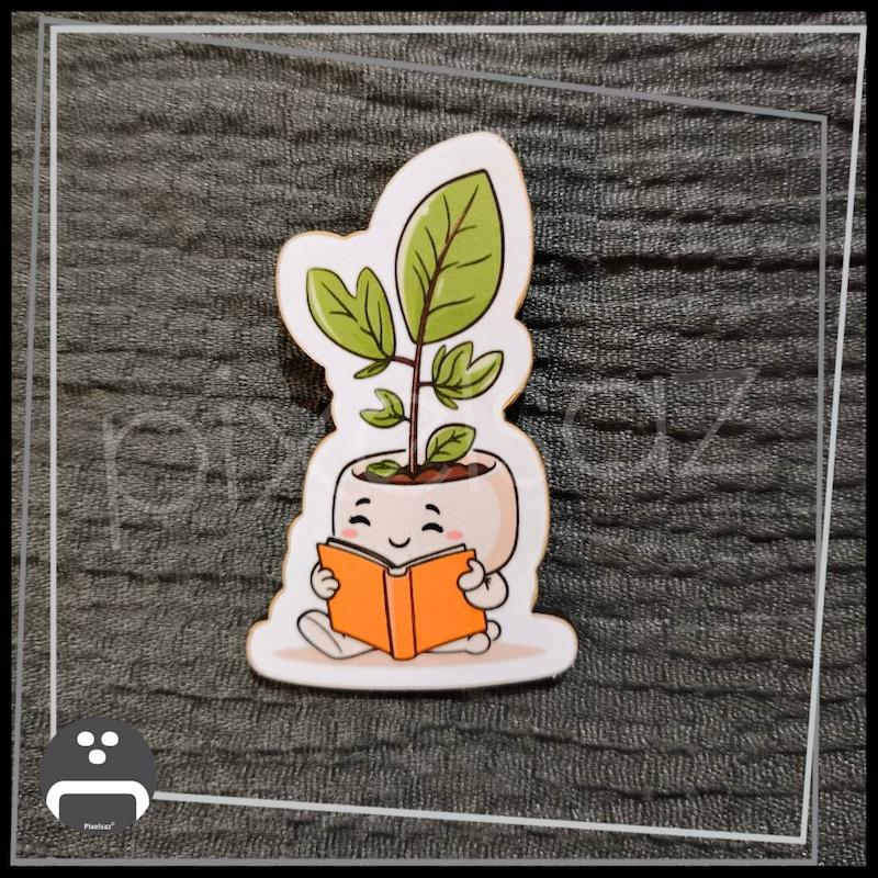 گلدان و کتاب