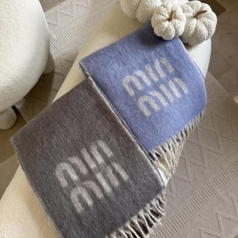 شال موهر miu miu