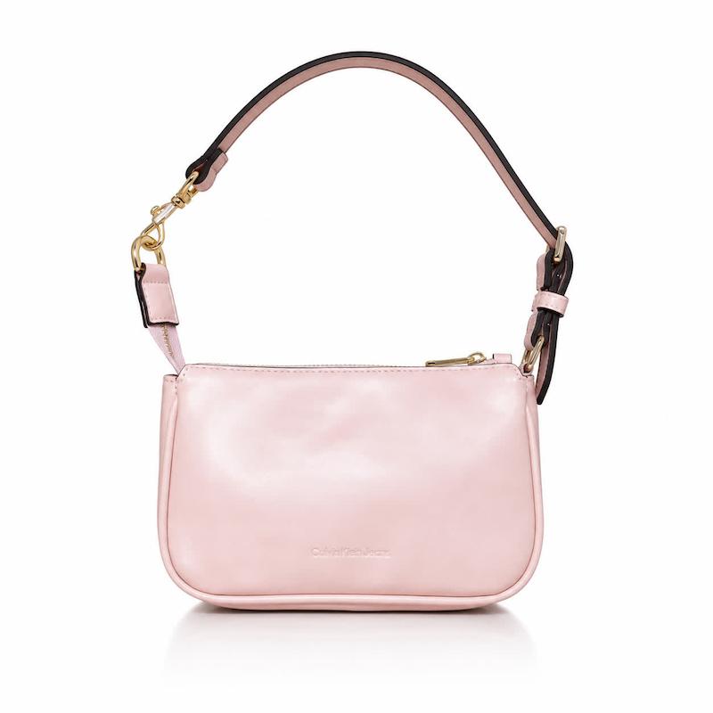 کیف دوشی زنانه  Calvin Klein