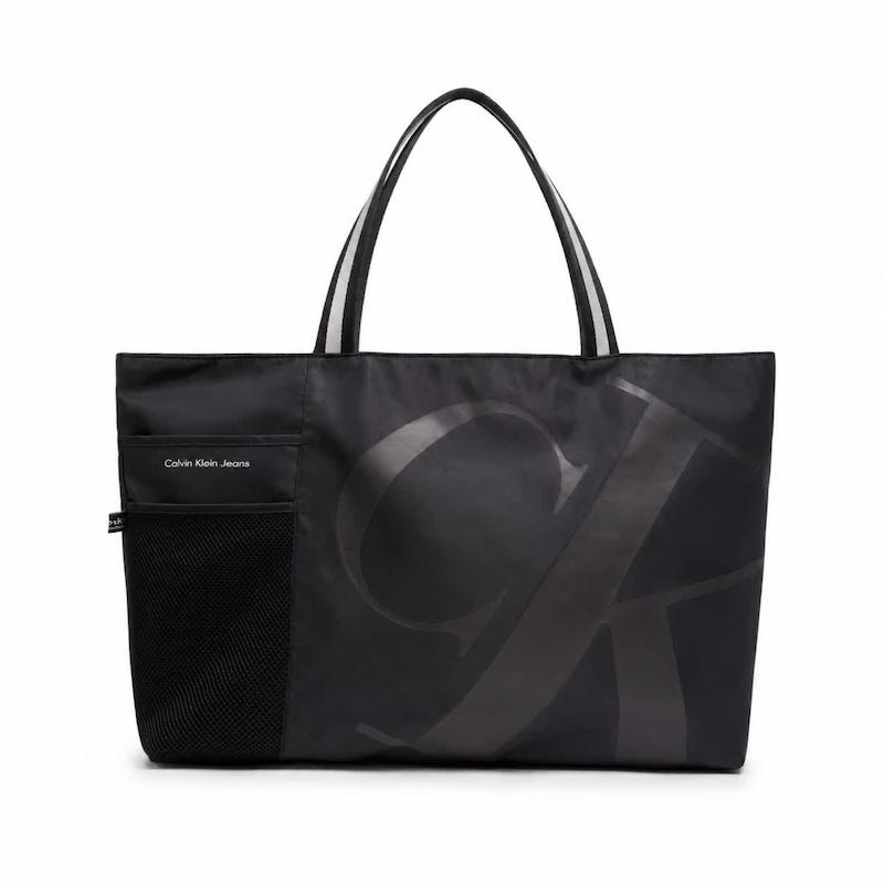 توتبگ _ Calvin Klein
