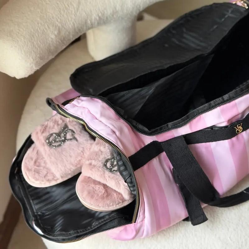 ساک مسافرتی ویکتوریاسکرت _ Bella/pink
