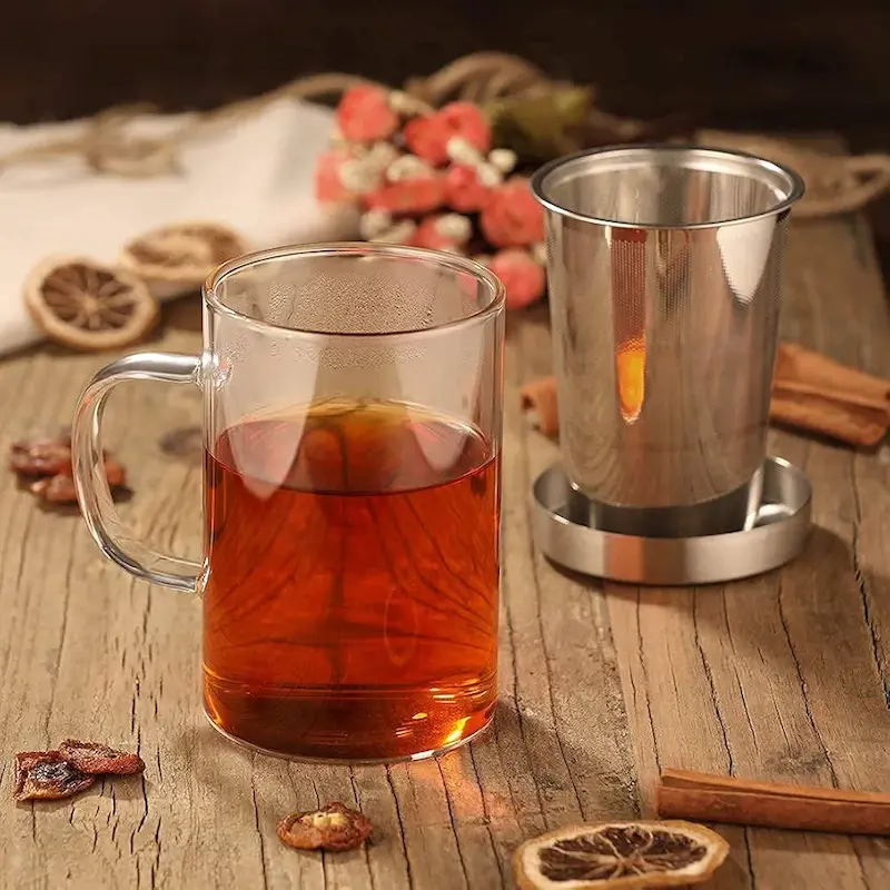 لیوان پیرکس استوانه درب و صافی استیل