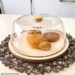 کیک‌خوری زیر چوبی