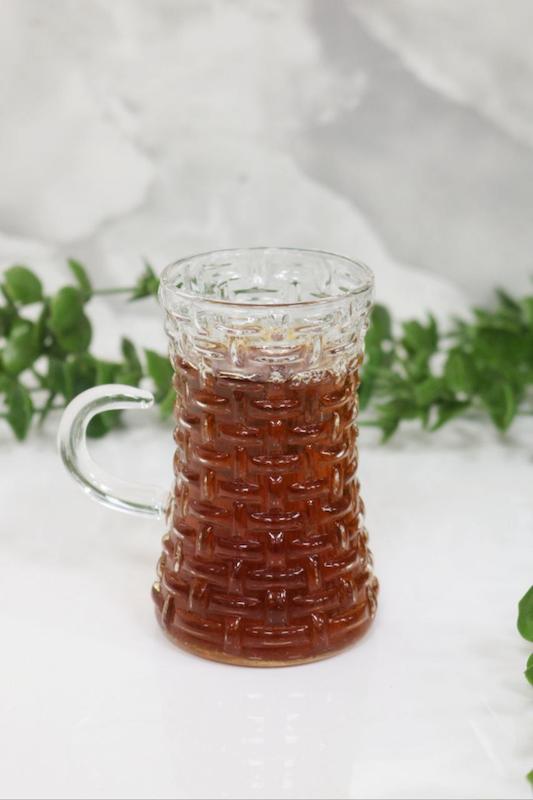 استکان چای خوری پیرکس دسته دار کمر باریک / 63pa