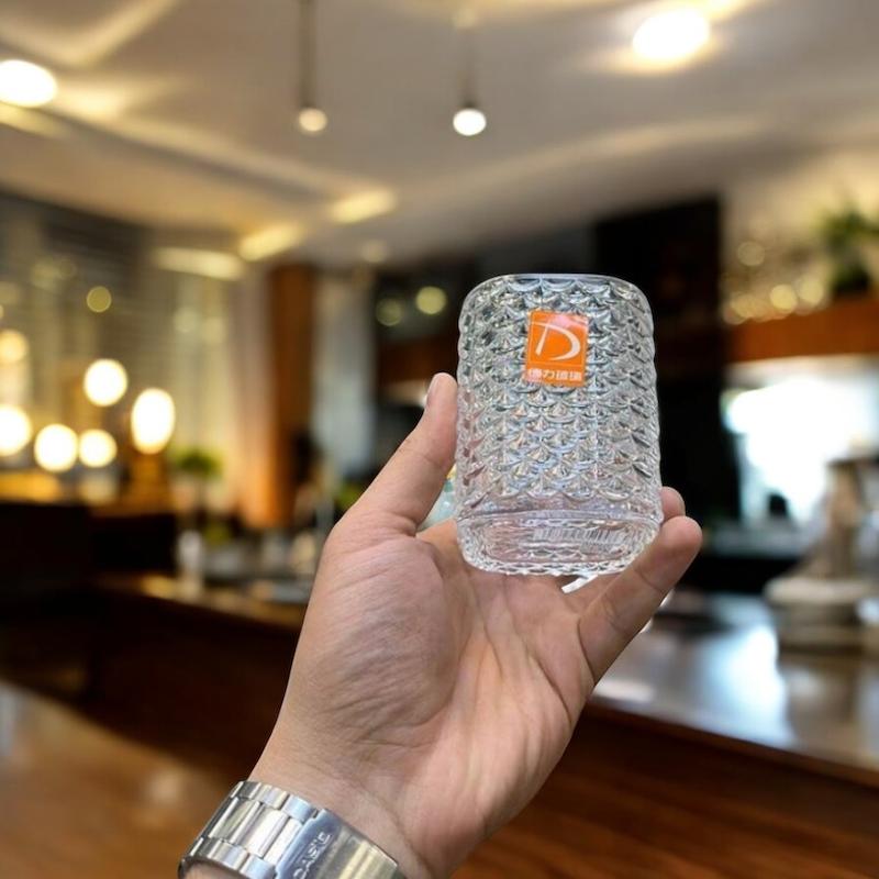 لیوان شربت خوری مدل پولکی۱۸۵میلba142/ DELI